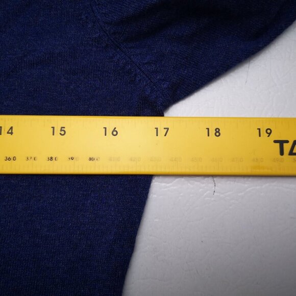 Suzy Shier Ladies Size Medium Royal Blue Lightweight Sweater - Picture 7 of 9